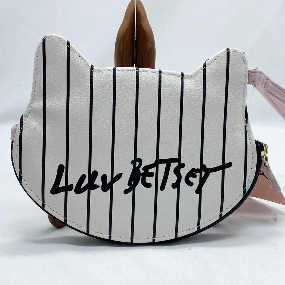 Betsey Johnson White Luv Kitty Cat Kitten Wristlet Wallet Coin Purse NEW NWT - Picture 3 of 6